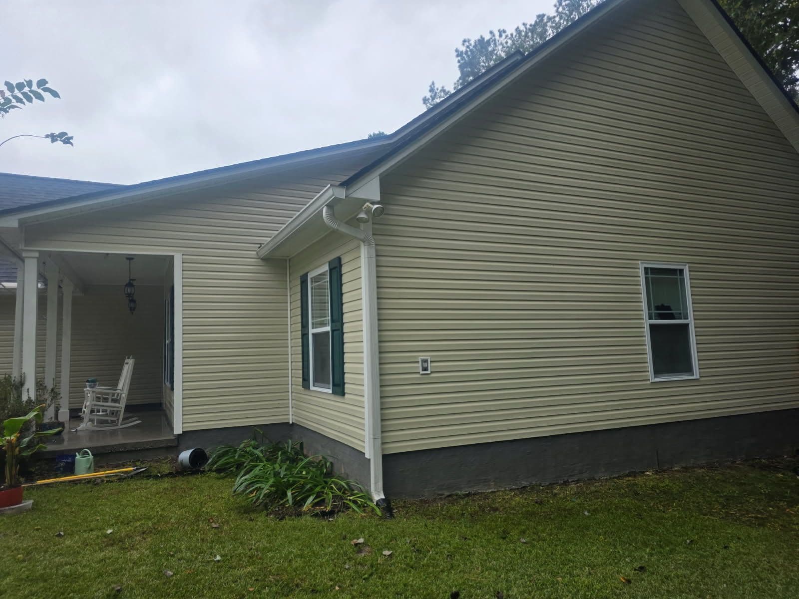 House Washing Success in Summerville image