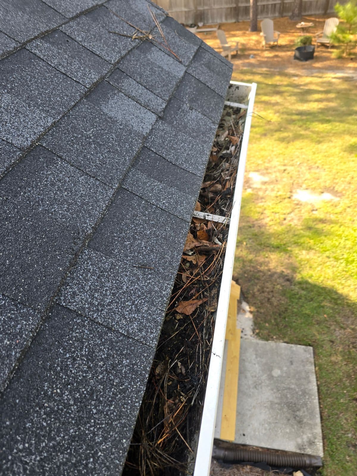 Effective Gutter Cleaning in Summerville